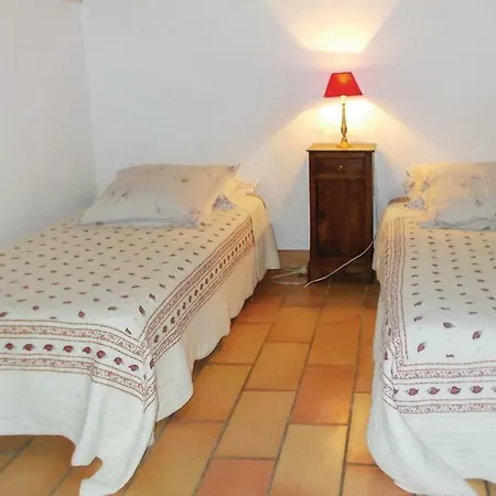 Three-bedroom Holiday In *